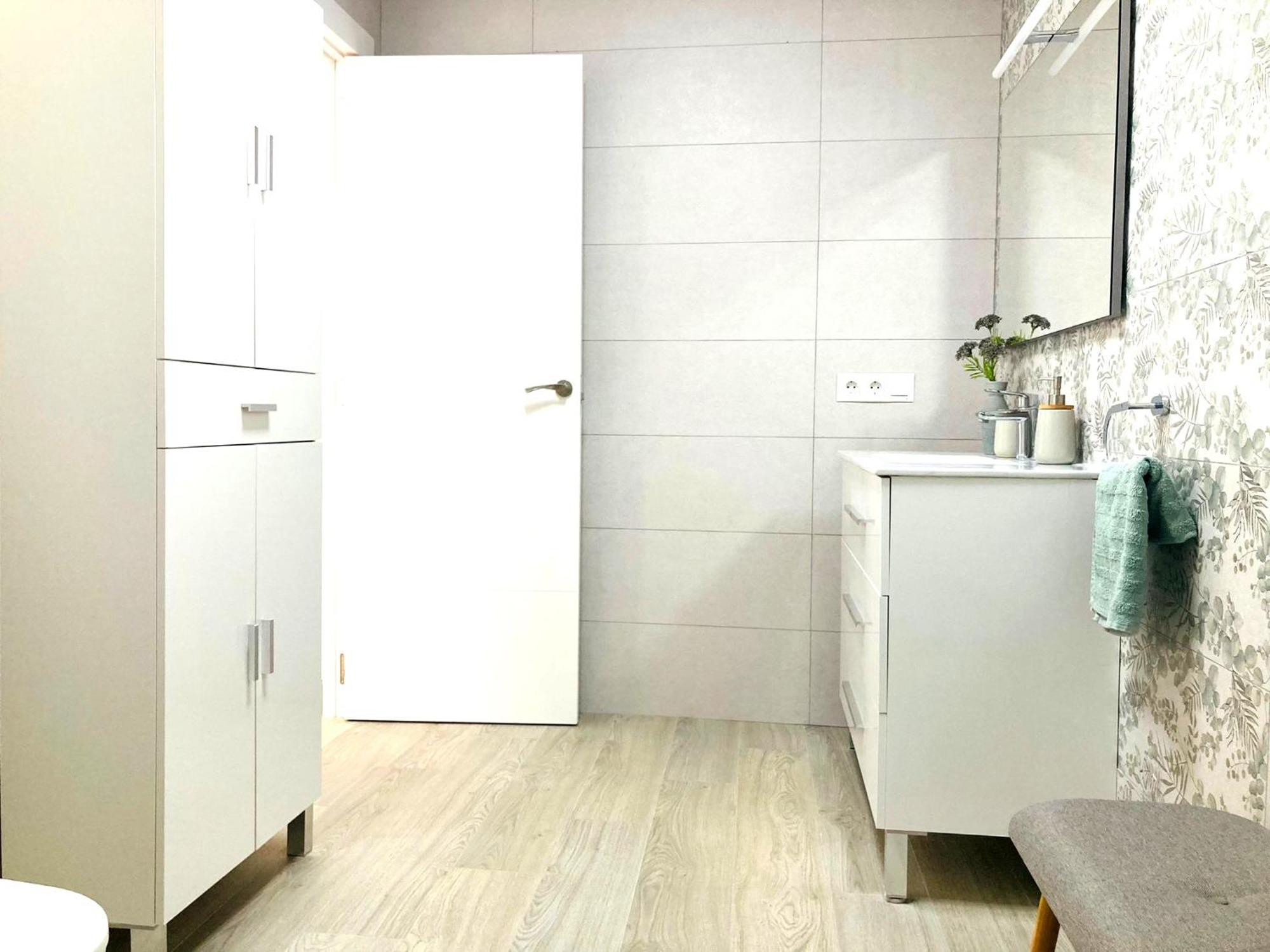 Apartamento Entero Con Solarium En Sabinillas, Con Piscina Y Al Lado Del Puerto De La Duquesa Manilva Luaran gambar